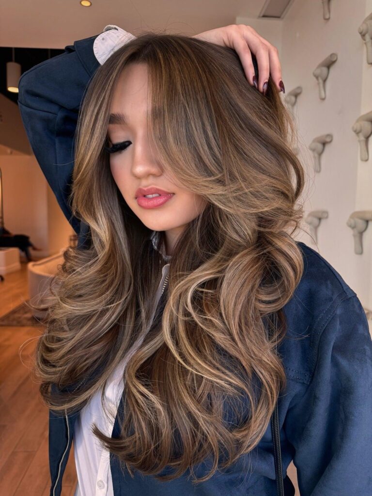 Caramel Honey Blonde Hair Looks