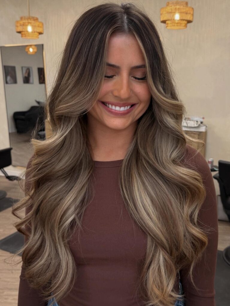 Champagne Blonde Hair Looks