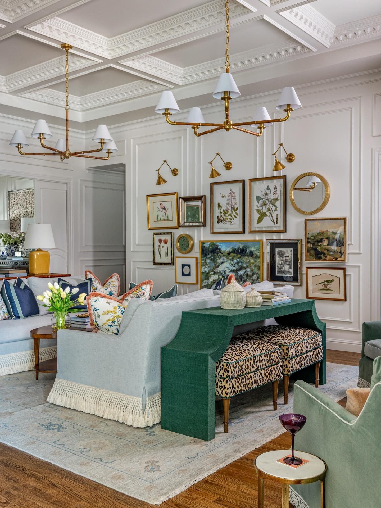 White and Gold Living Room Ideas